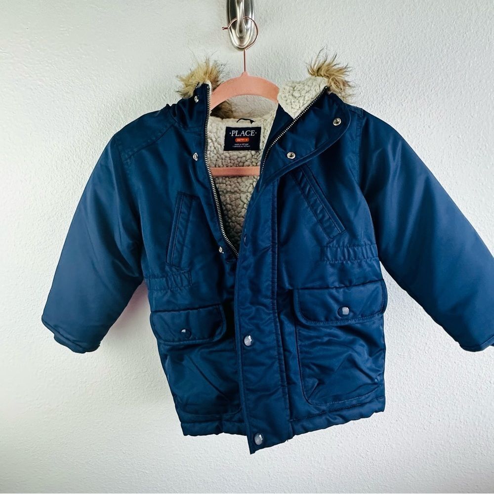 Children’s Place Navy Faux Fur‎ Hooded Puffer Jacket Size XS 4